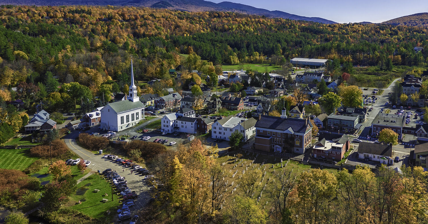 Gallery | Tälta Lodge | Stowe, Vermont Hotel | Bluebird by Lark